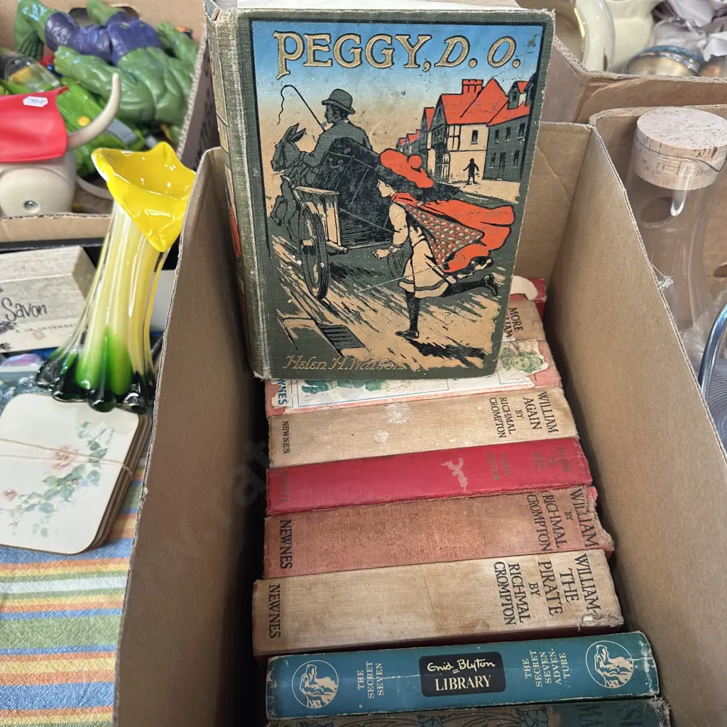 Books inc Crompton set Image 1++