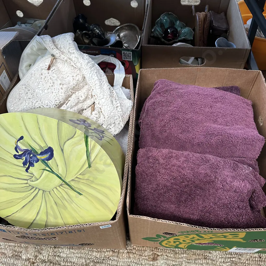 2 box towels etc Image 1++
