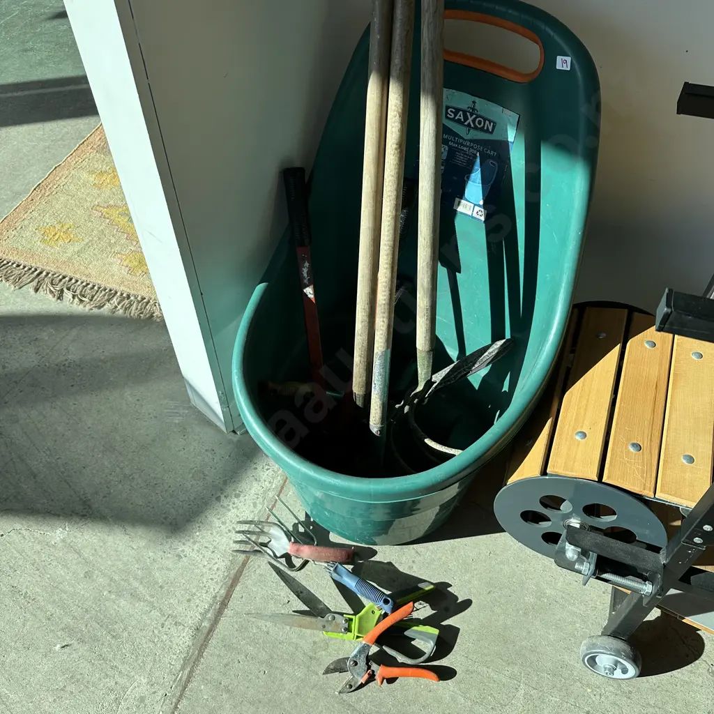 Garden tools and cart Image 1++
