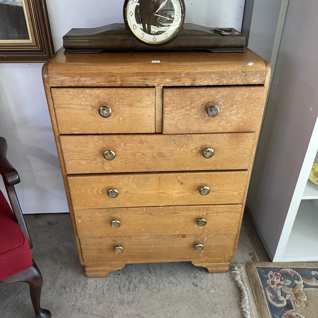 Oak chest drawers Image 1++