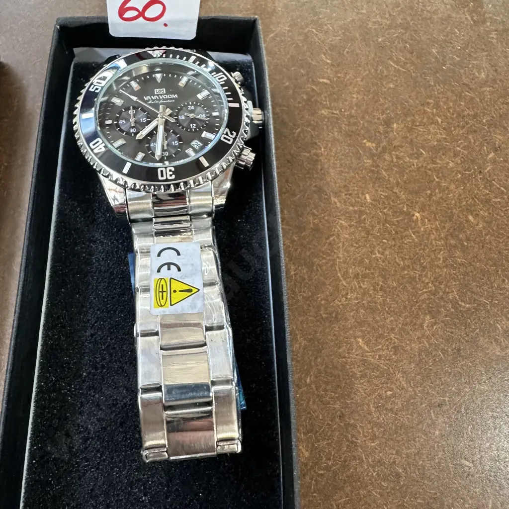 New boxed watch Image 1++