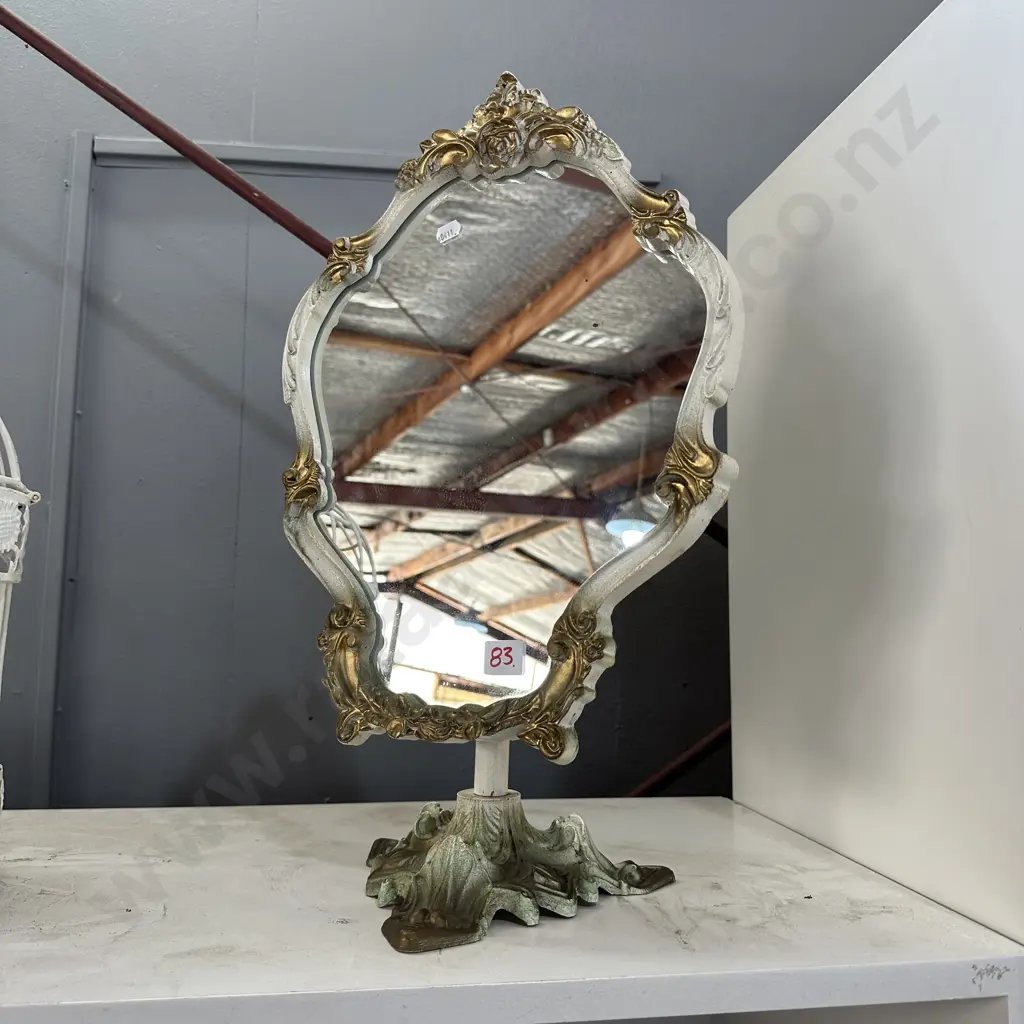 Dressing table mirror Image 1++
