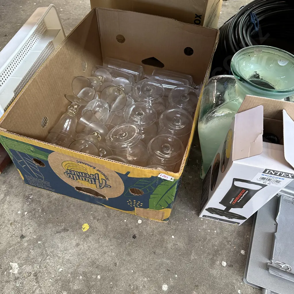 Pump, vase and box lot Image 1++