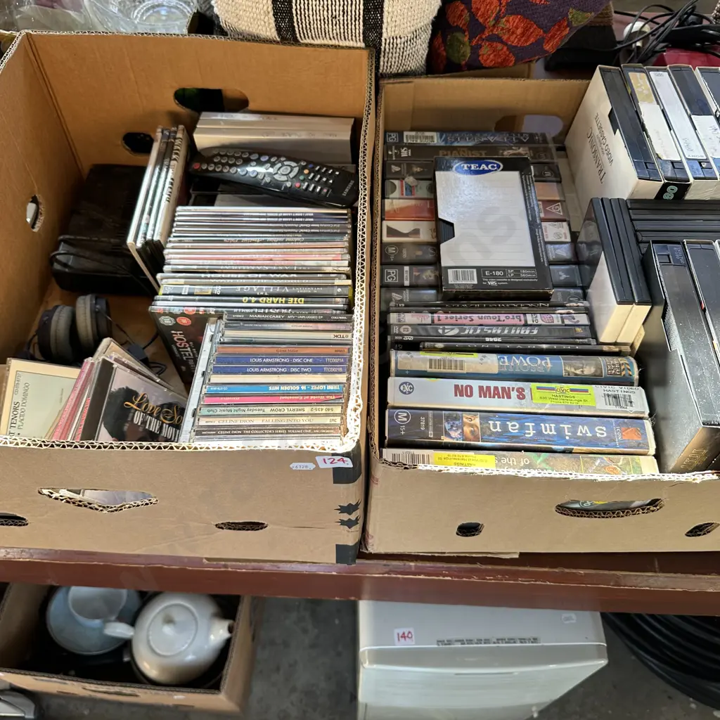 2 box DVD, CD, VHS Image 1++