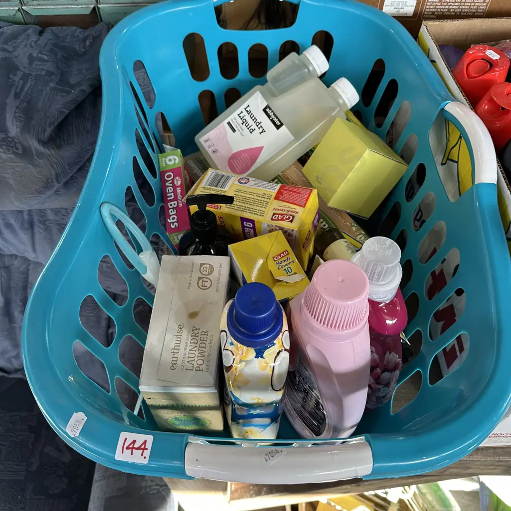 Laundry basket and product Image 1++