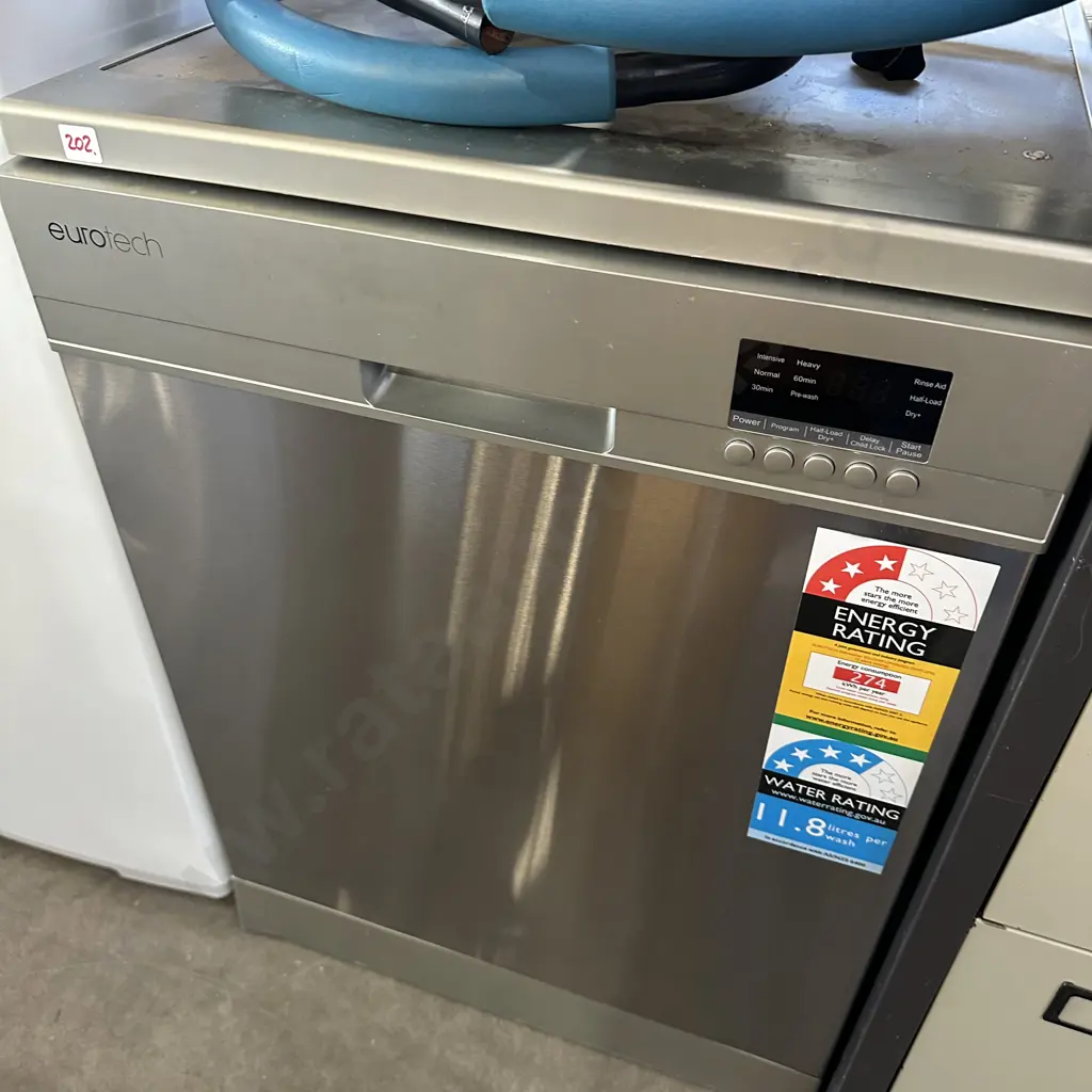Dishwasher- working but has broken  top roller Image 1++