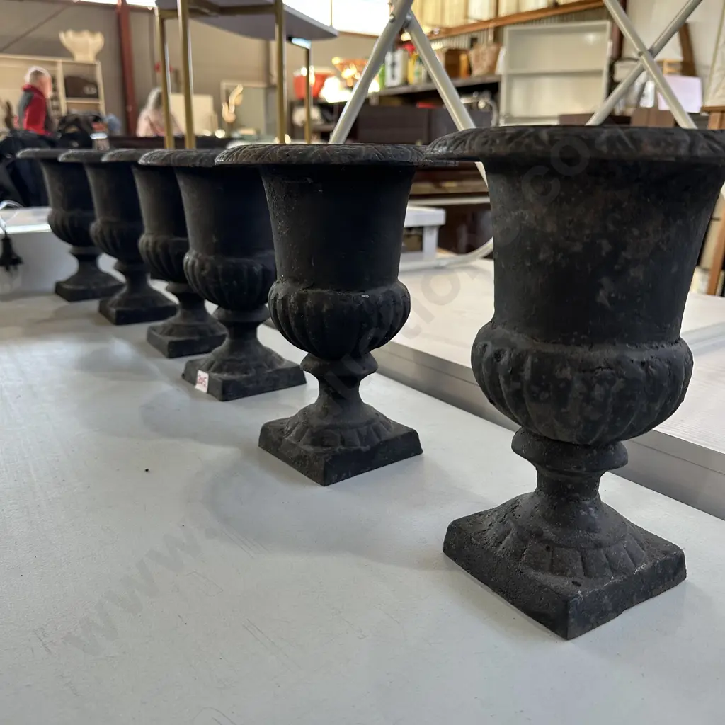6 x cast metal planters 23cm tall Image 1++