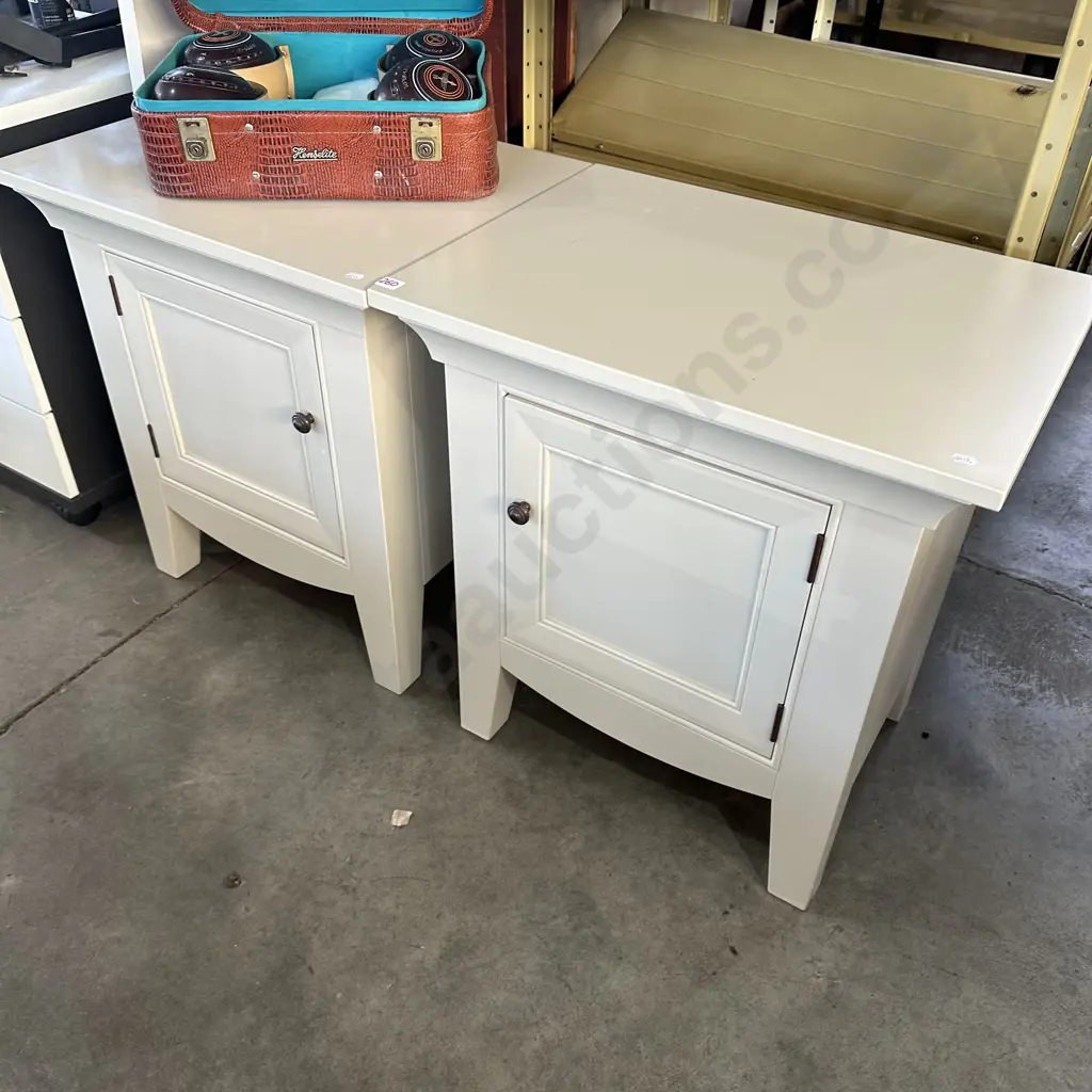Bed bedside cabinets Image 1++