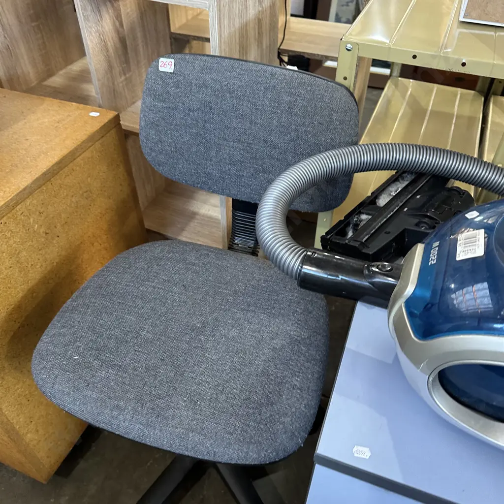 office chair Image 1++