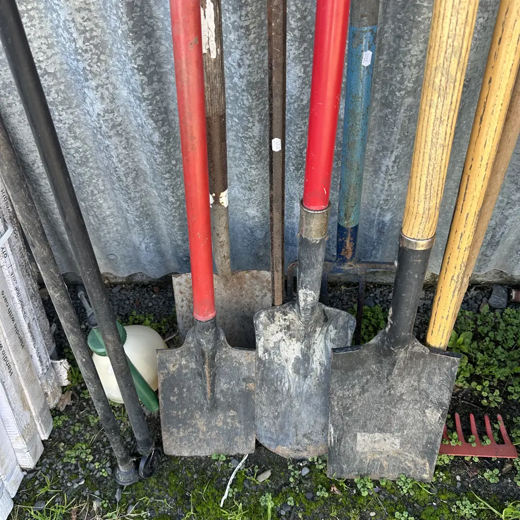 Fencing spades etc Image 1++