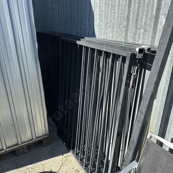 Asst pool fencing