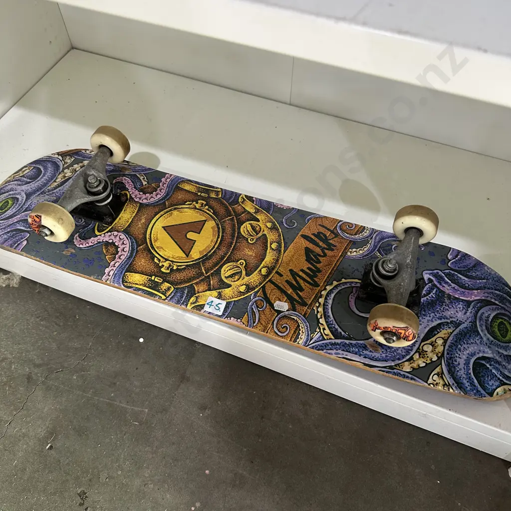Skateboard Image 1++