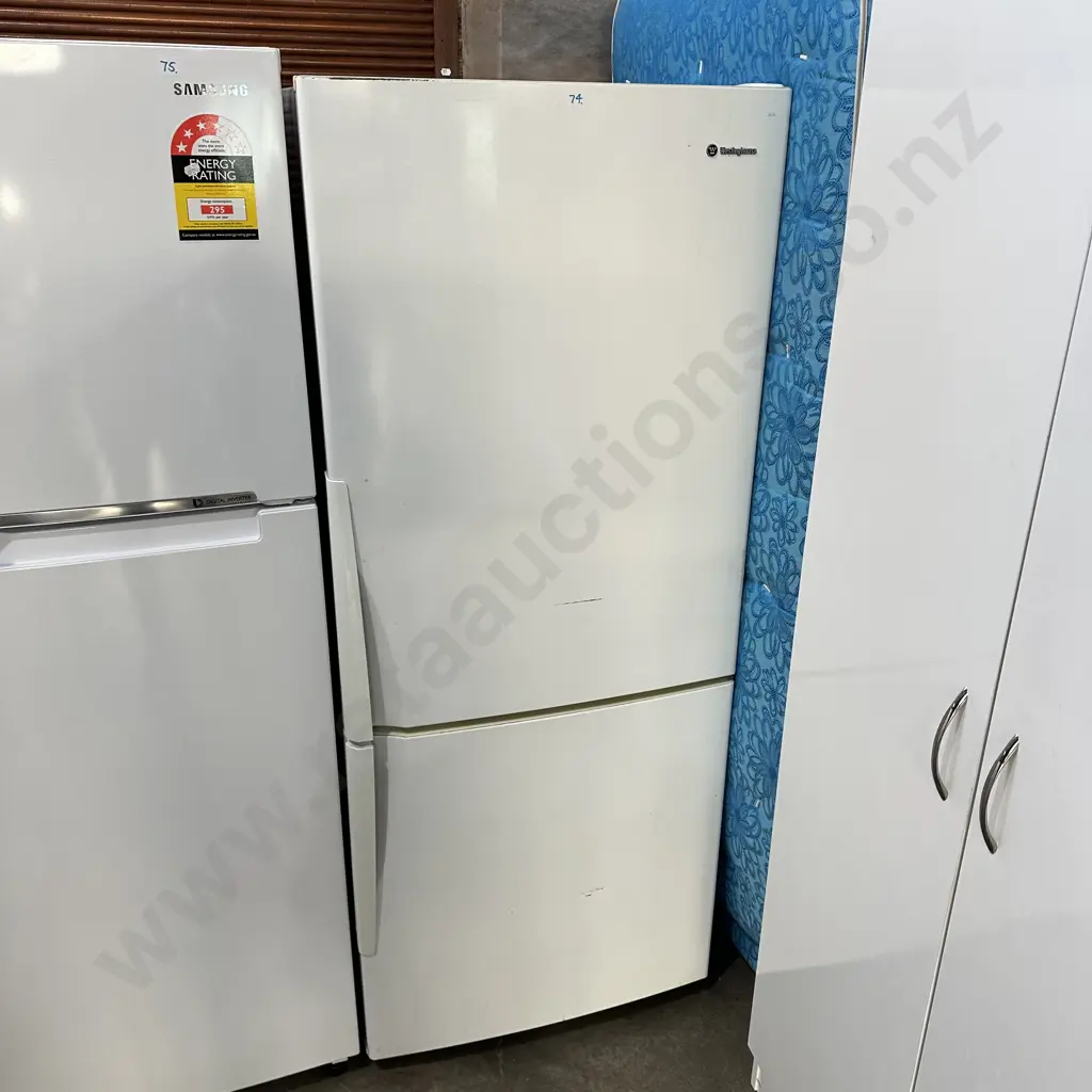 Westing house fridge freezer Image 1++