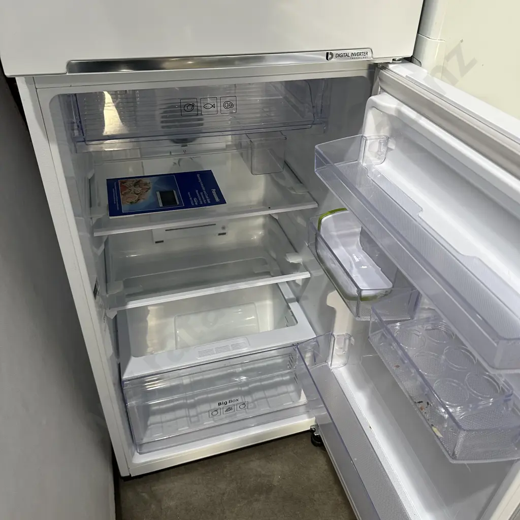 Samsung fridge freezer- very tidy Image 1++