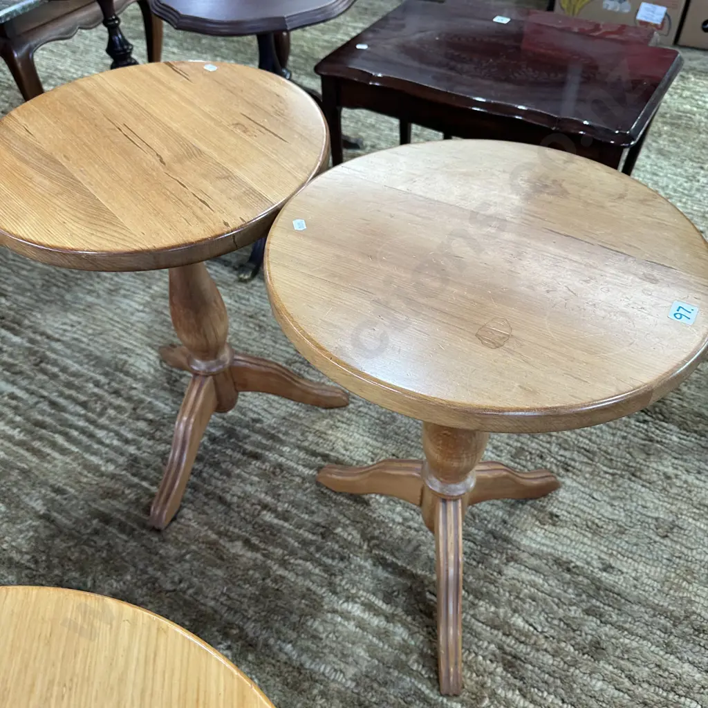 Pr solid side tables Image 1++
