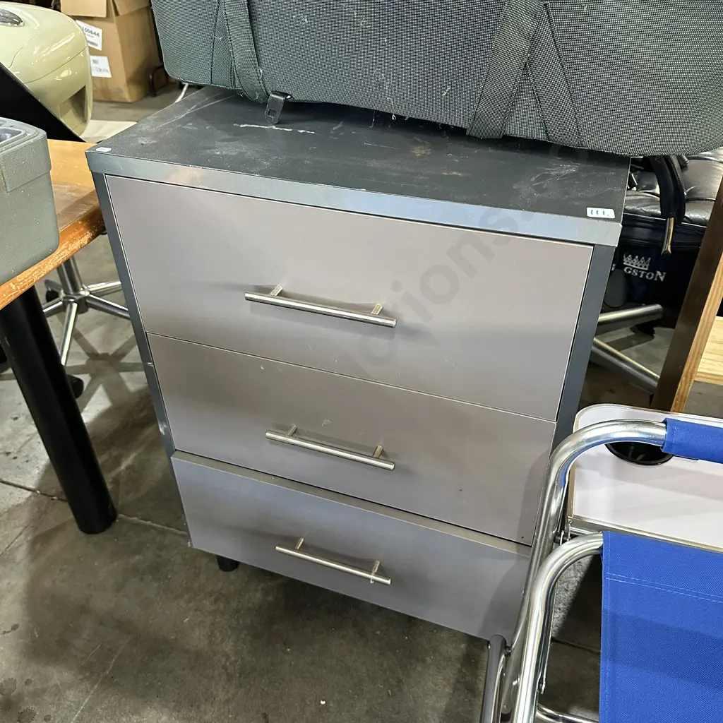 3 drawer storage Image 1++