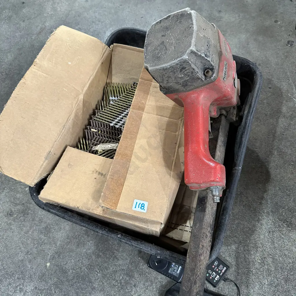 Air nail gun and strips of nails Image 1++
