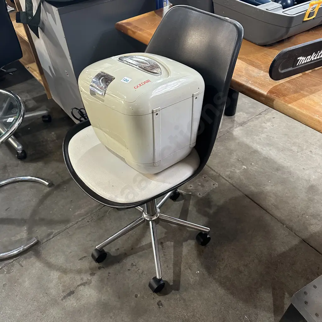 Travel fridge and chair Image 1++