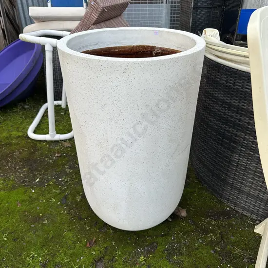 Large planter