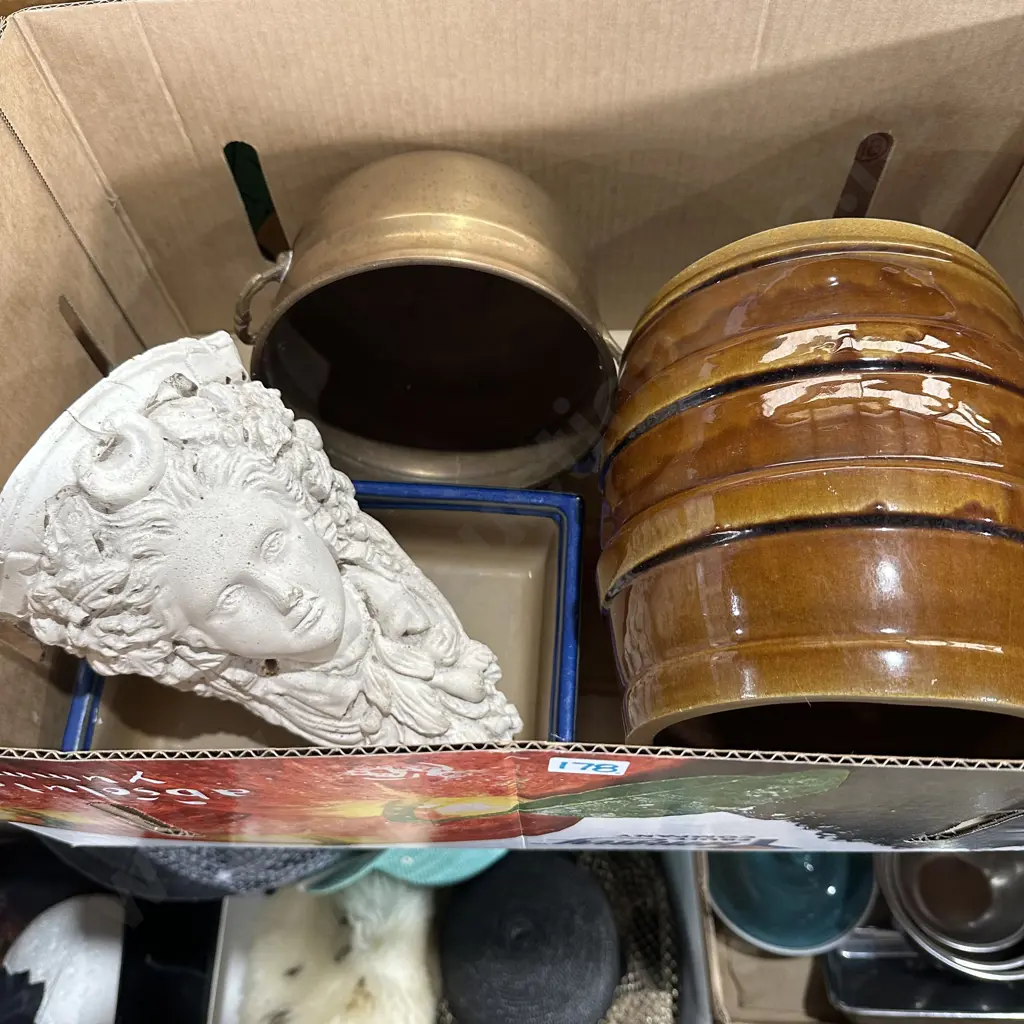 Jar, garden art etc Image 1++