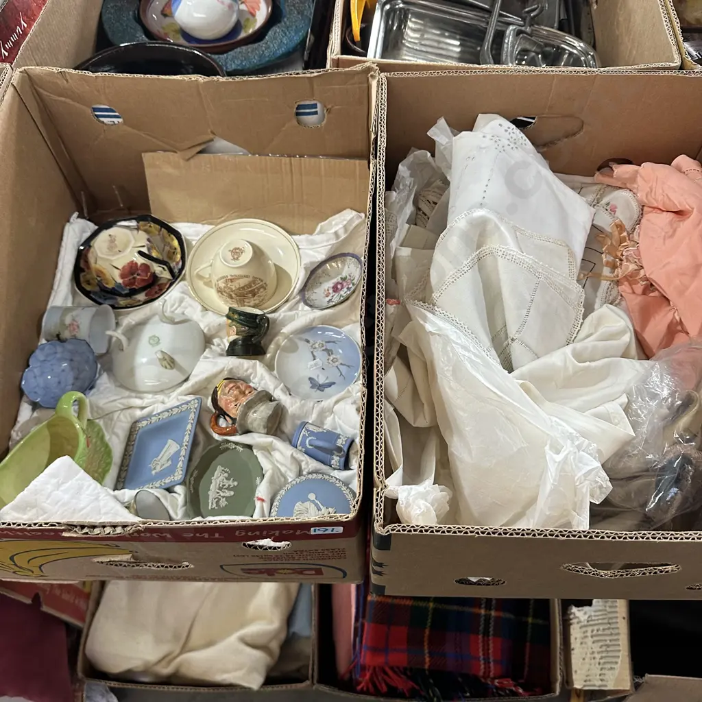 2 box Collectables Image 1++