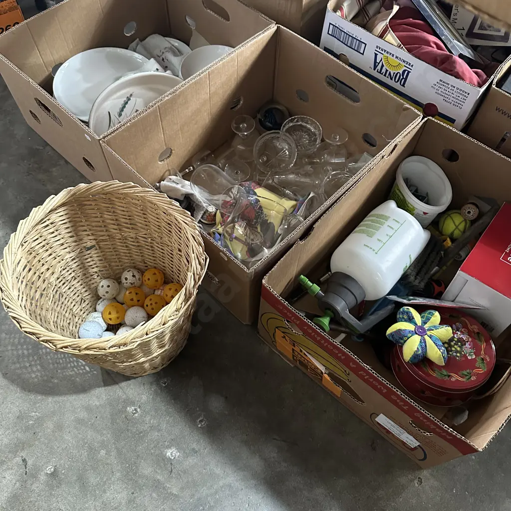 3 boxes plus basket and golf balls Image 1++