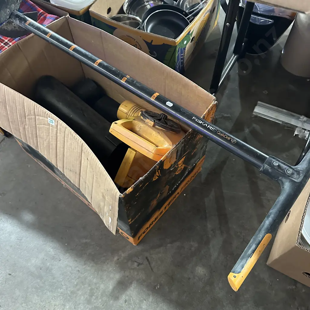 Blower vac and auger Image 1++