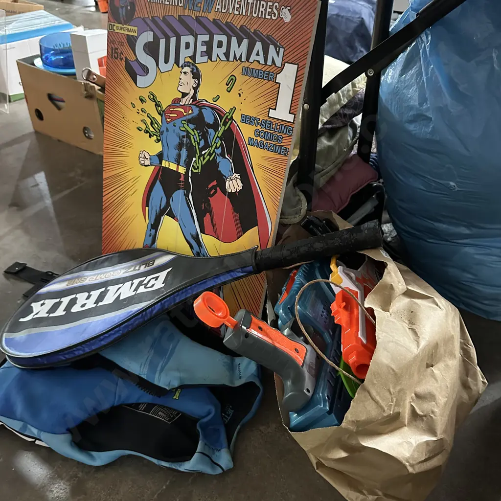 Picture, life jacket, racket, nerf guns Image 1++