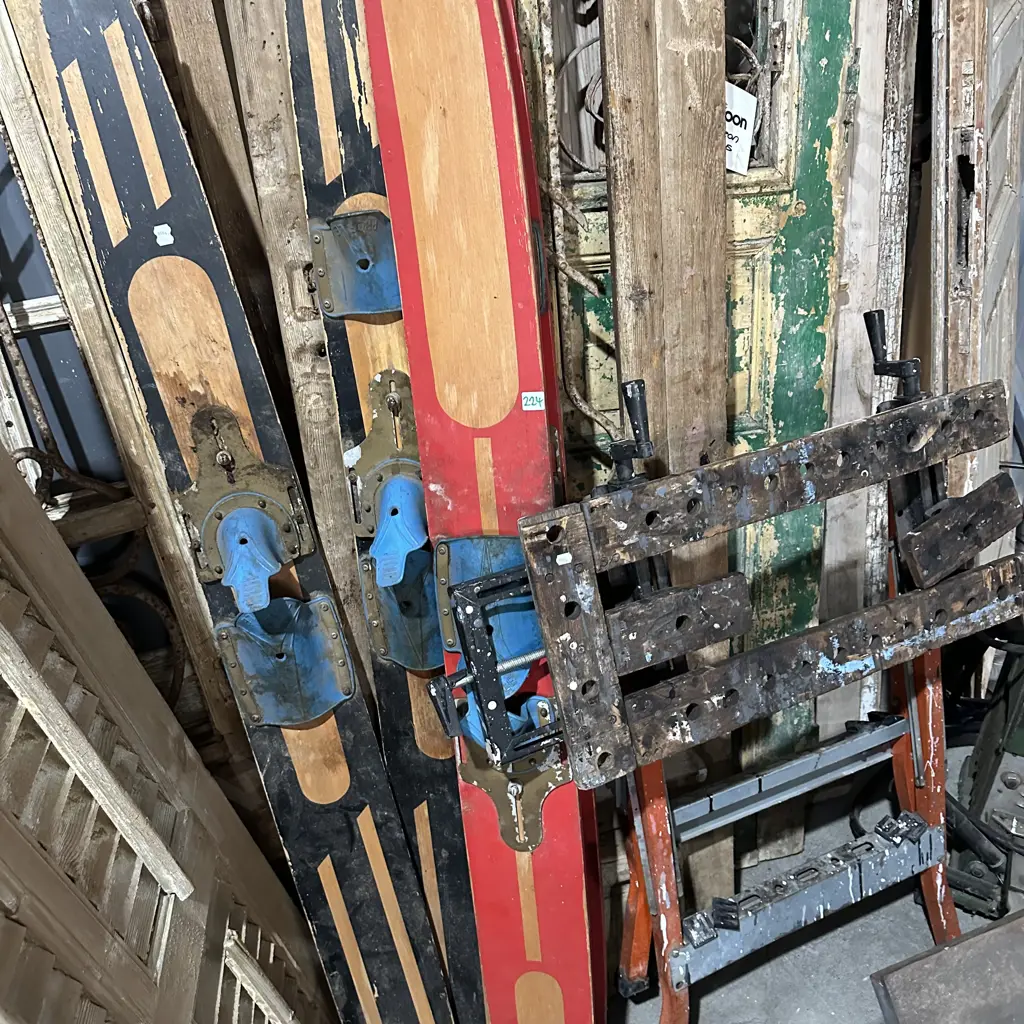 Vintage skis plus work bench Image 1++