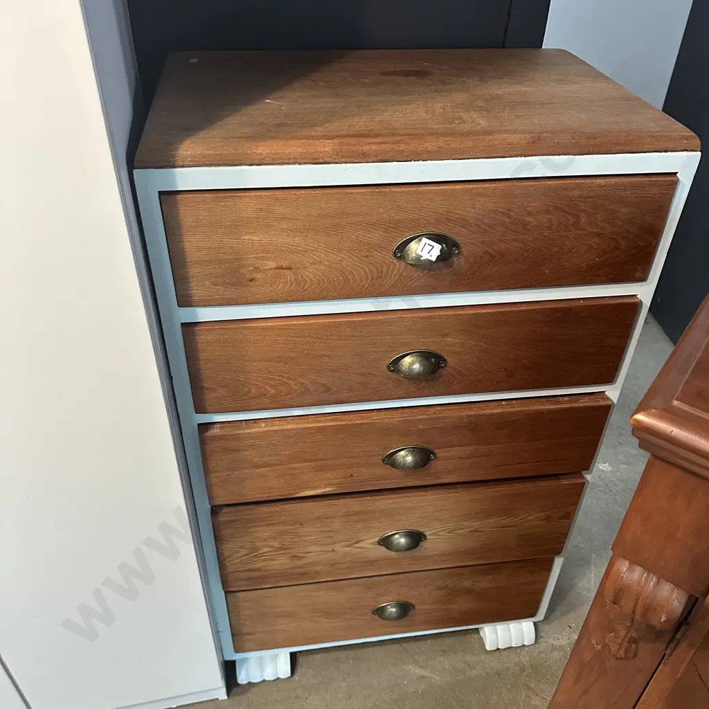 Oak chest of drawers Image 1++