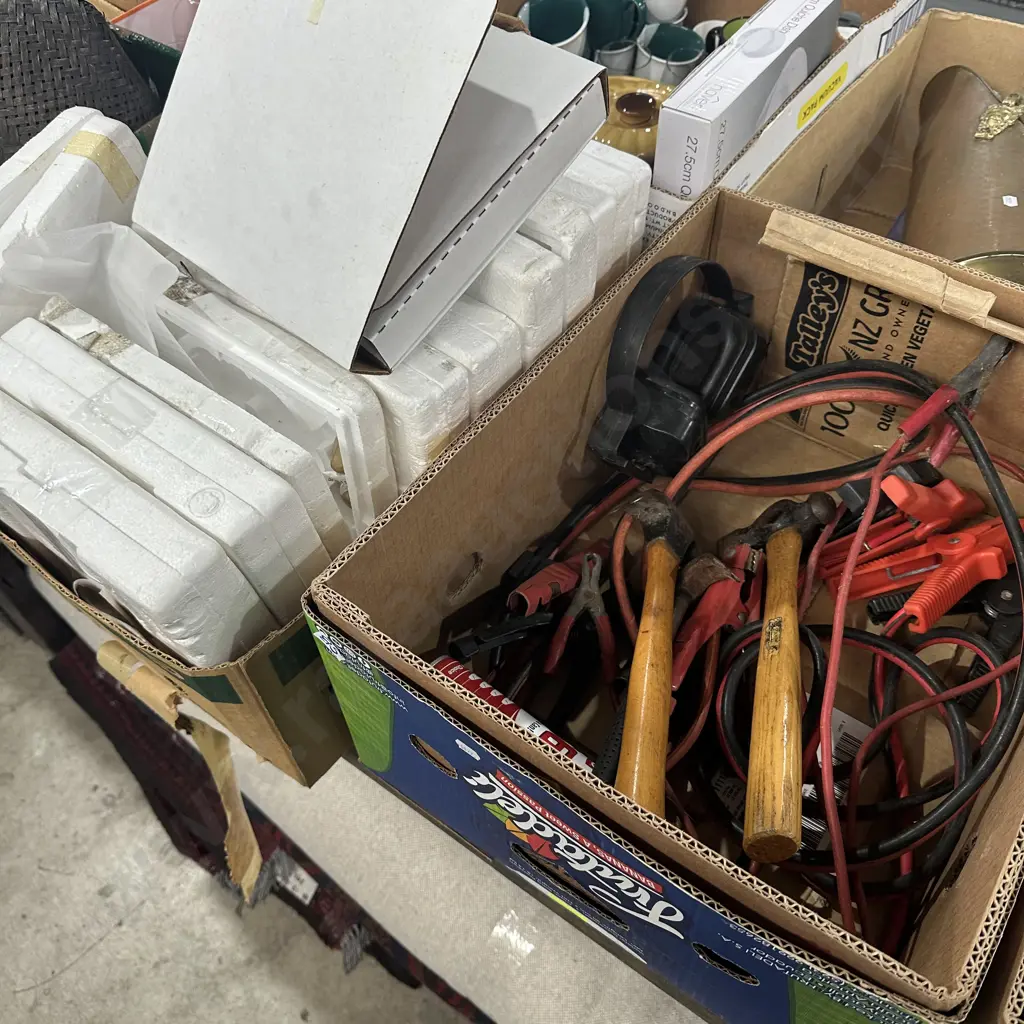 2 box boxed collectables plus tools Image 1++