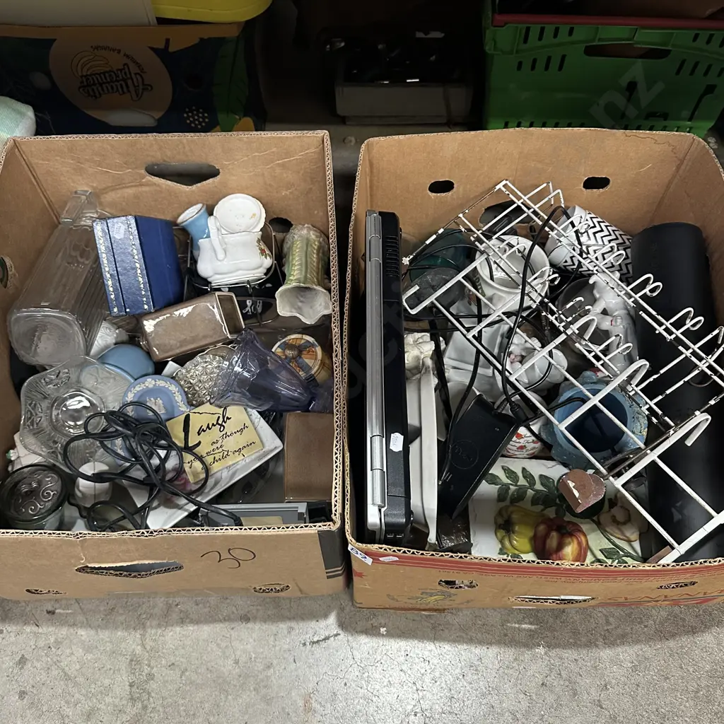 2 boxes asst Image 1++