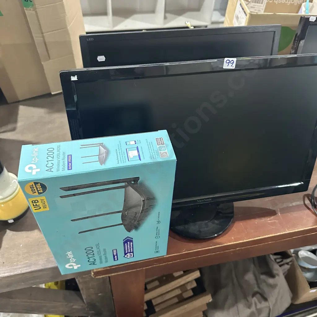 2 x screen etc Image 1++