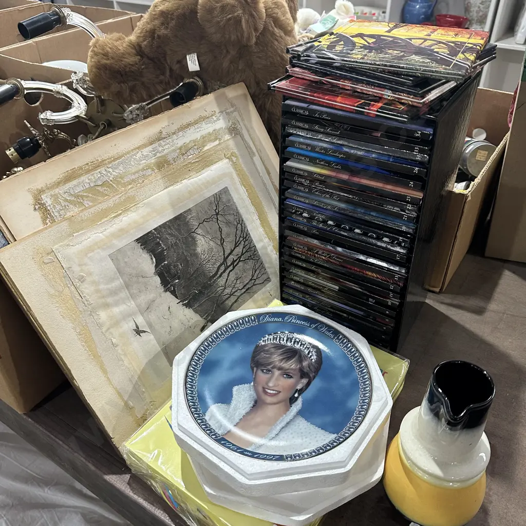 Vase, plate, paper, CDs, pictures Image 1++