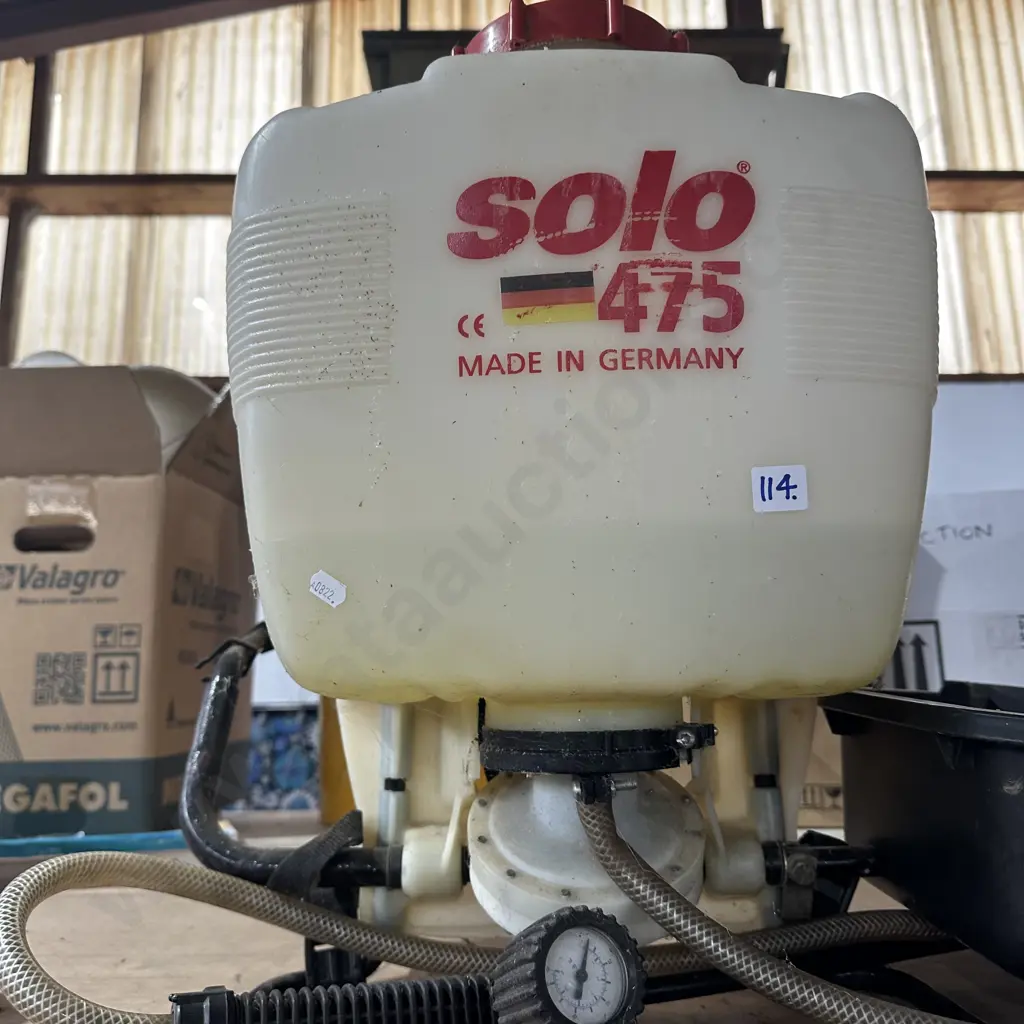 Solo sprayer Image 1++