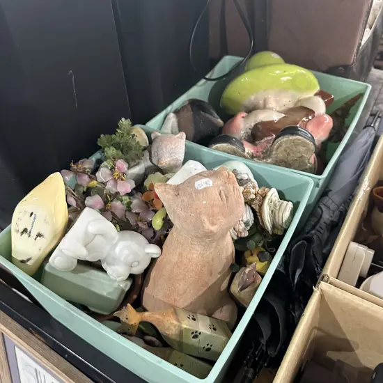 2 bins ornaments