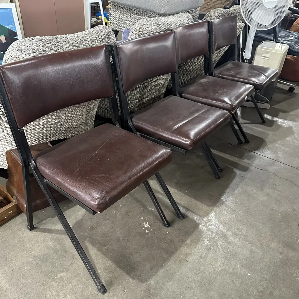 Set of 4 chairs Image 1++