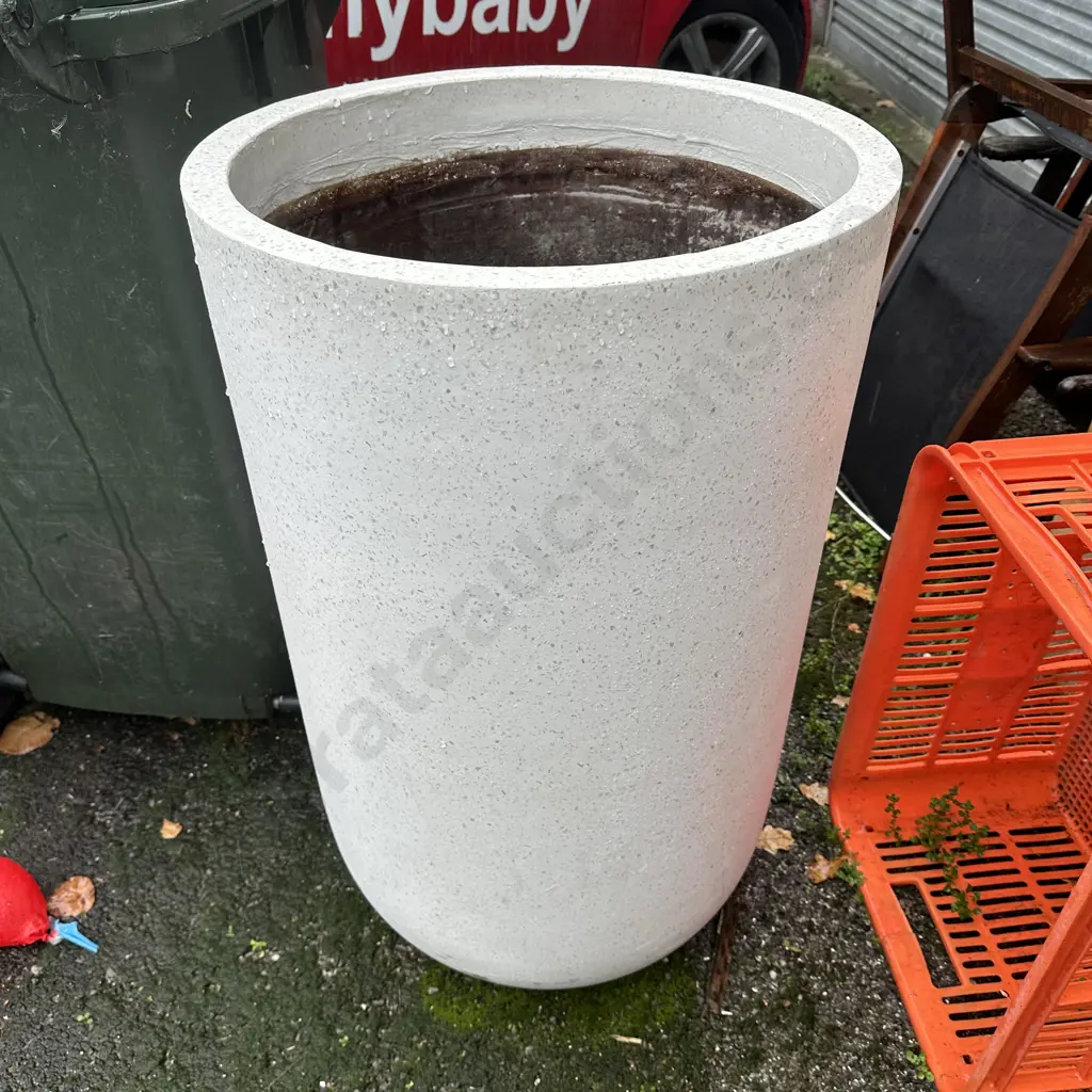 Large planter 900mm Image 1++