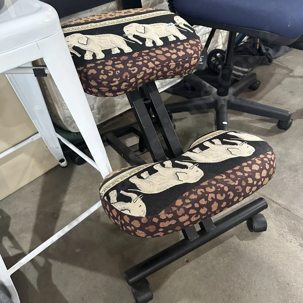 Office chair for posture Image 1++