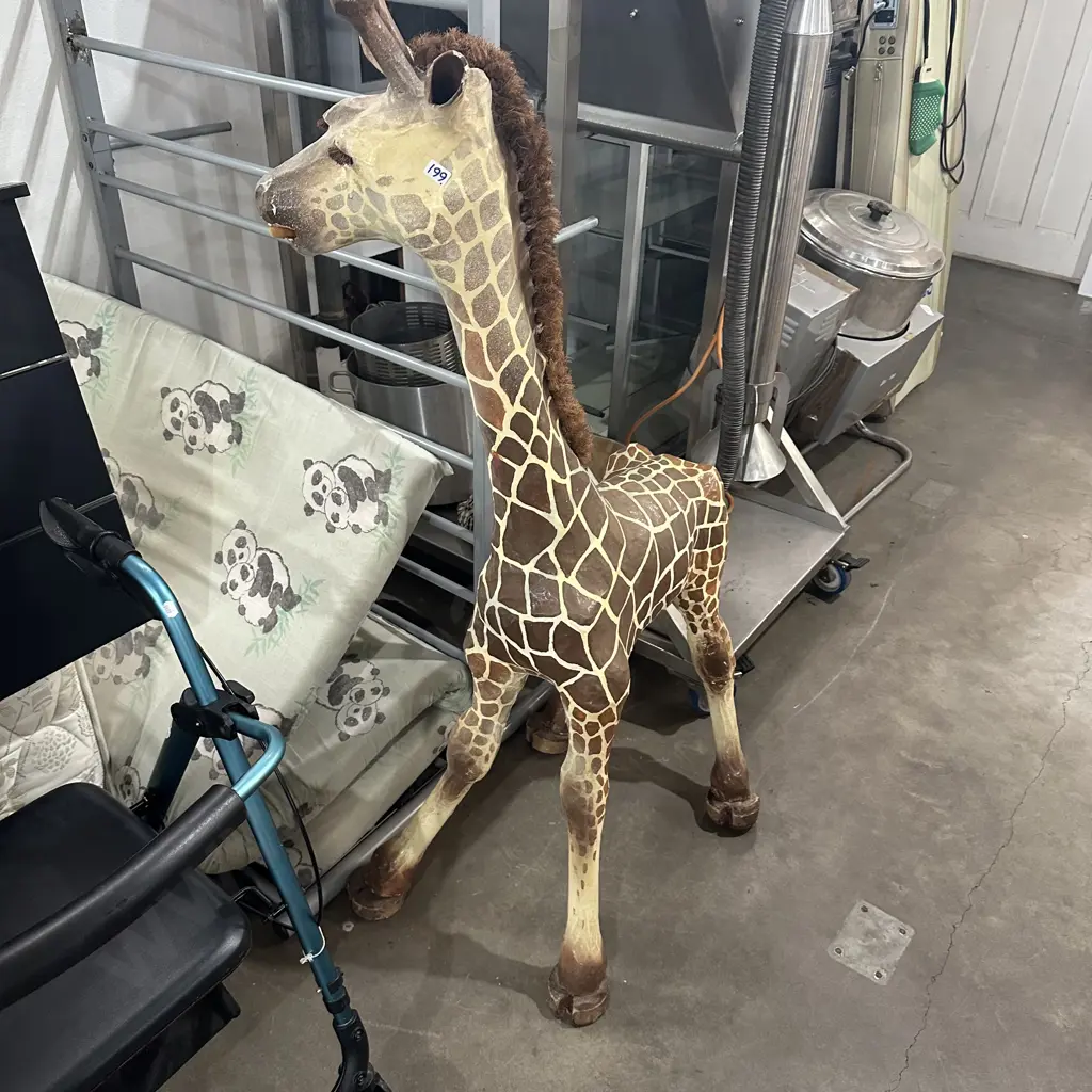 Paper Mache giraffe 1.4m tal Image 1++