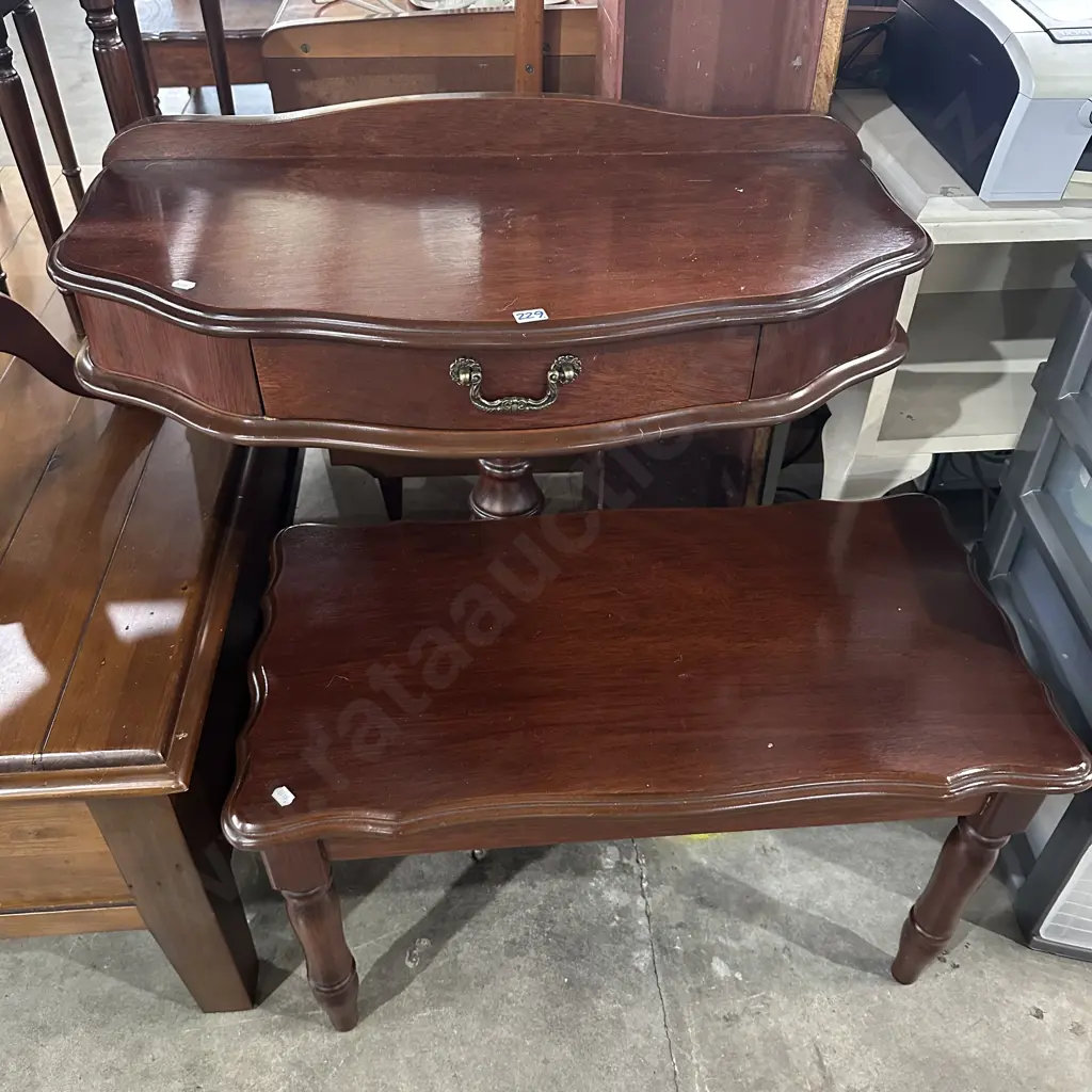 Hall & coffee tables Image 1++