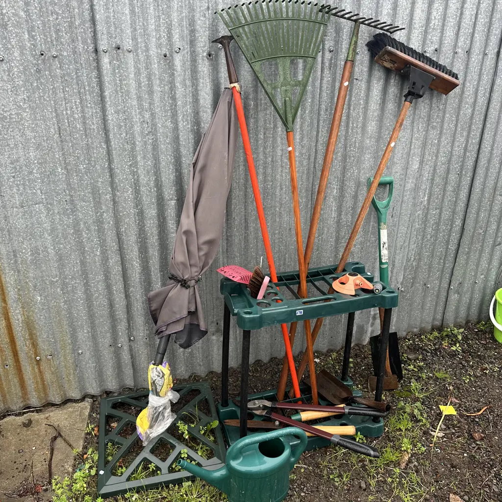 garden tools etc Image 1++