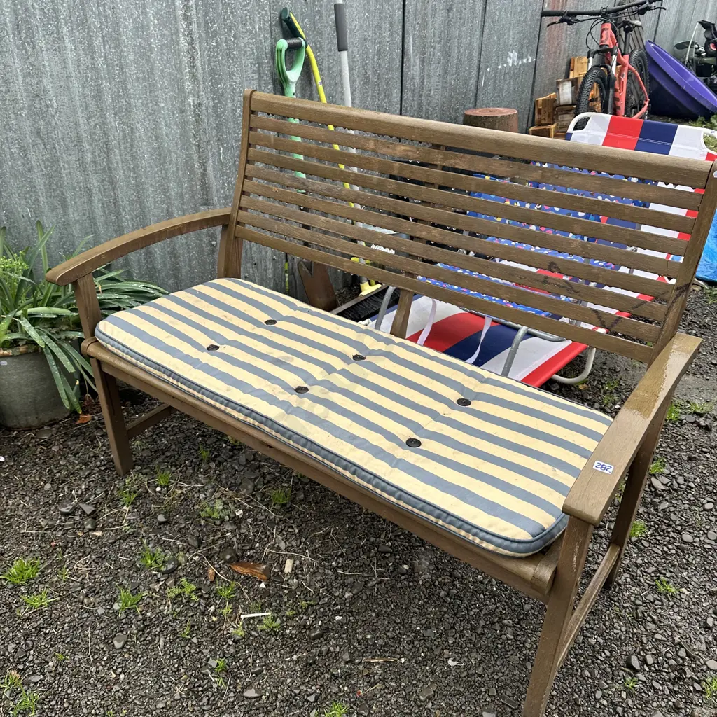 garden seat - average Image 1++
