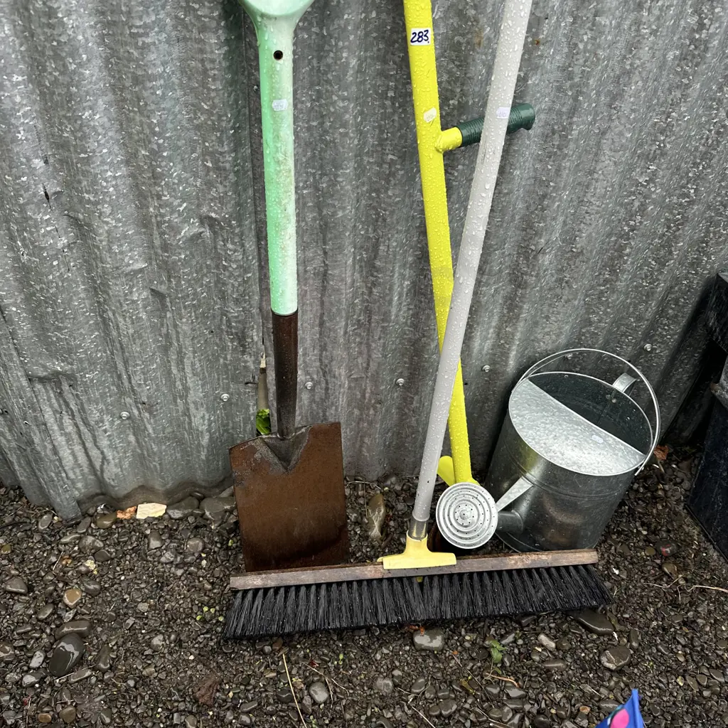 garden tools and water can Image 1++