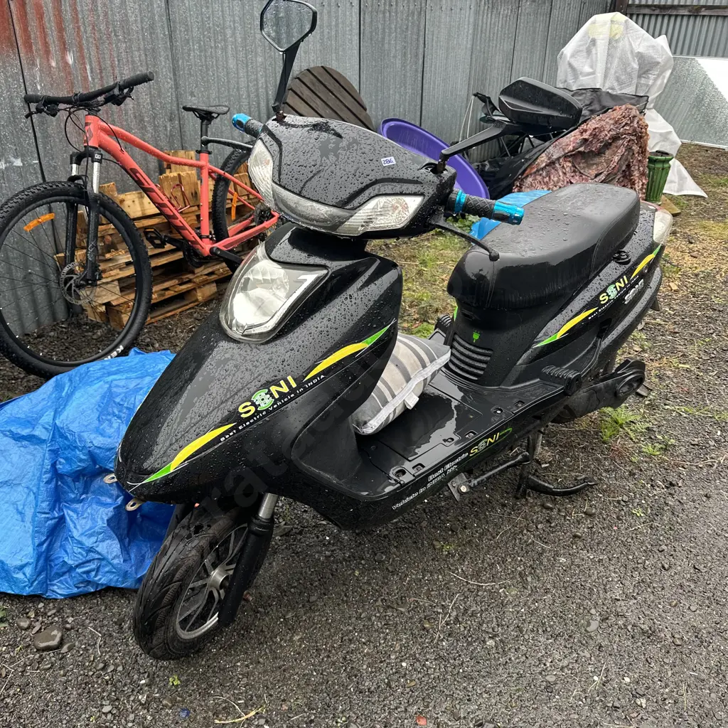 2019 Electric scooter - as is    B5UNG Image 1++