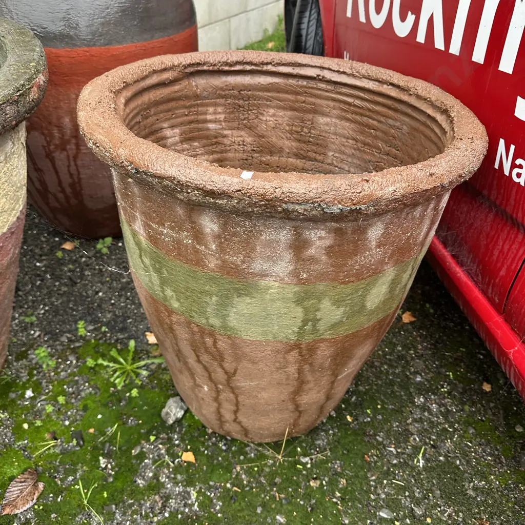 2 hand thrown pots Image 1++