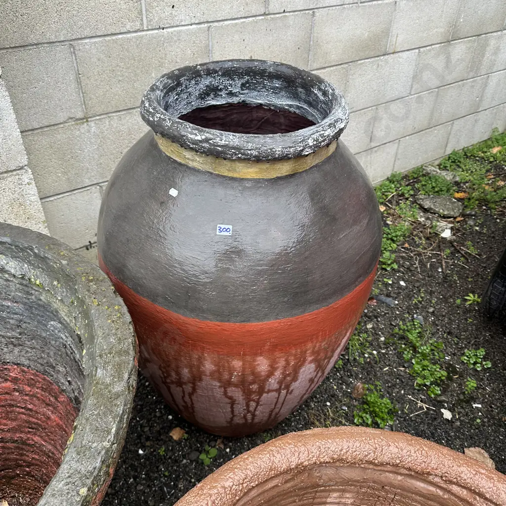 2 hand thrown pots Image 1++