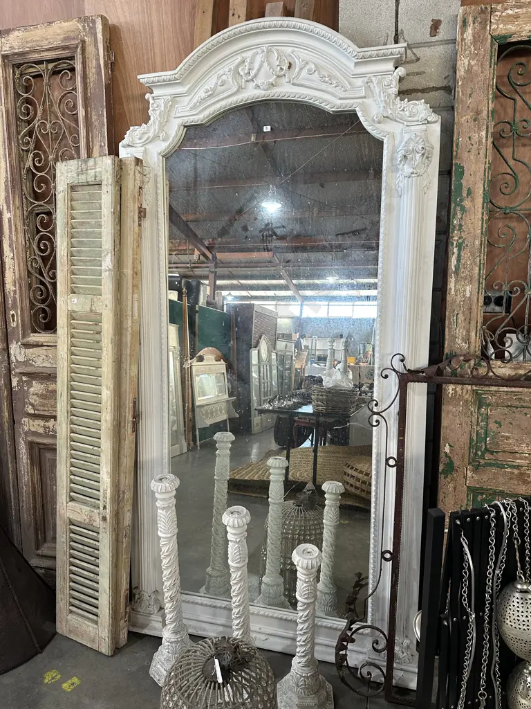 Large Carved mirror Image 1++