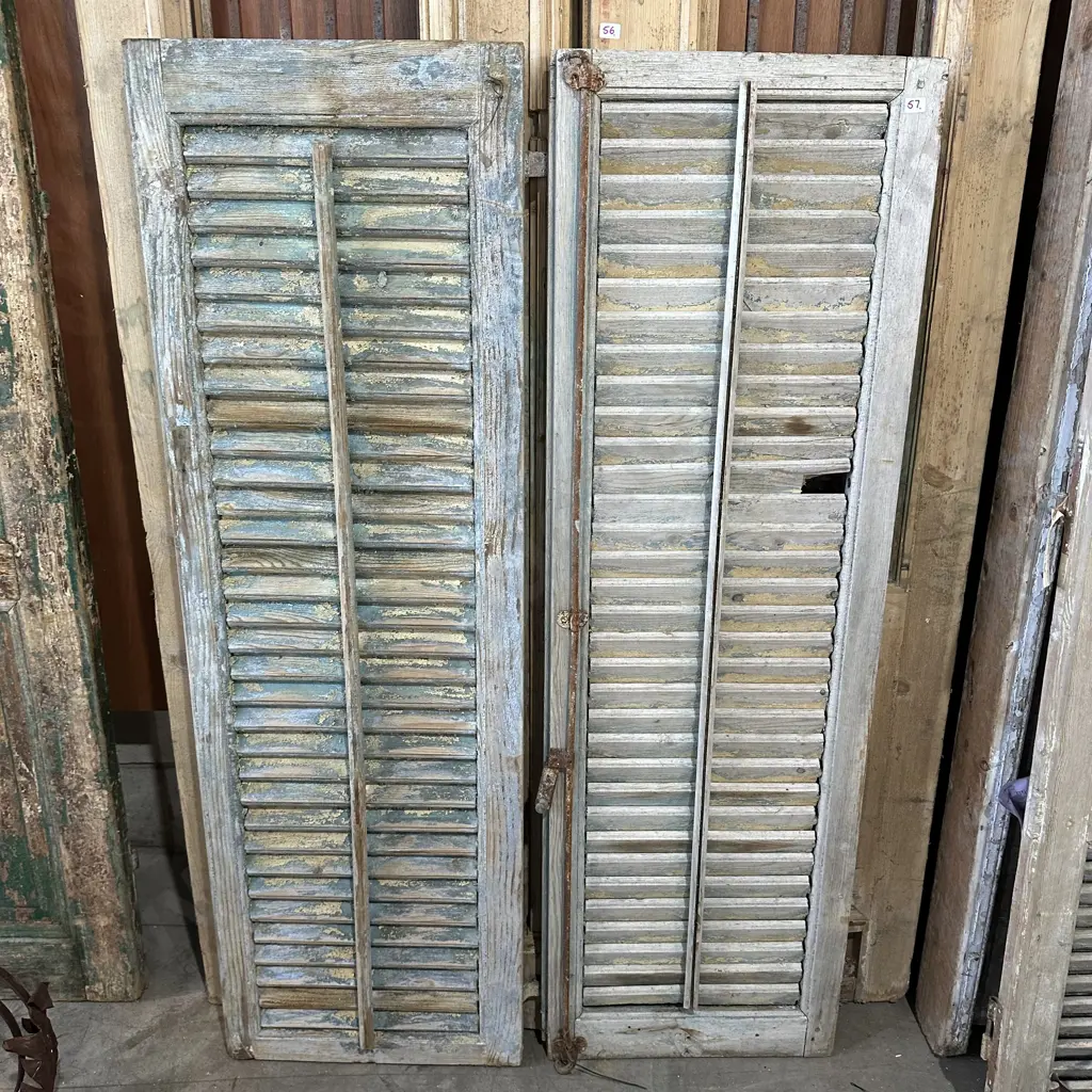 Pr of bleached shutters Image 1++