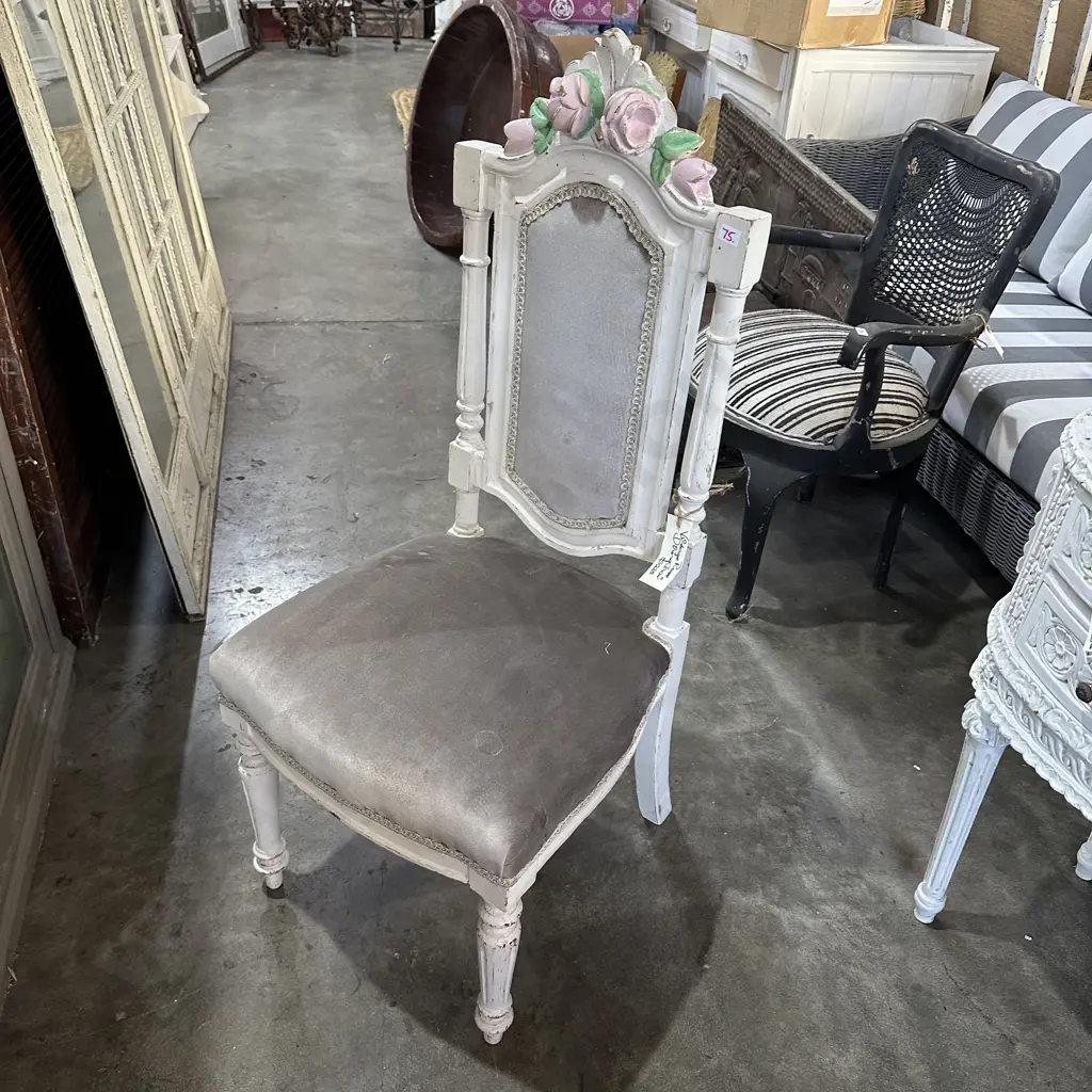 Vintage chair Image 1++